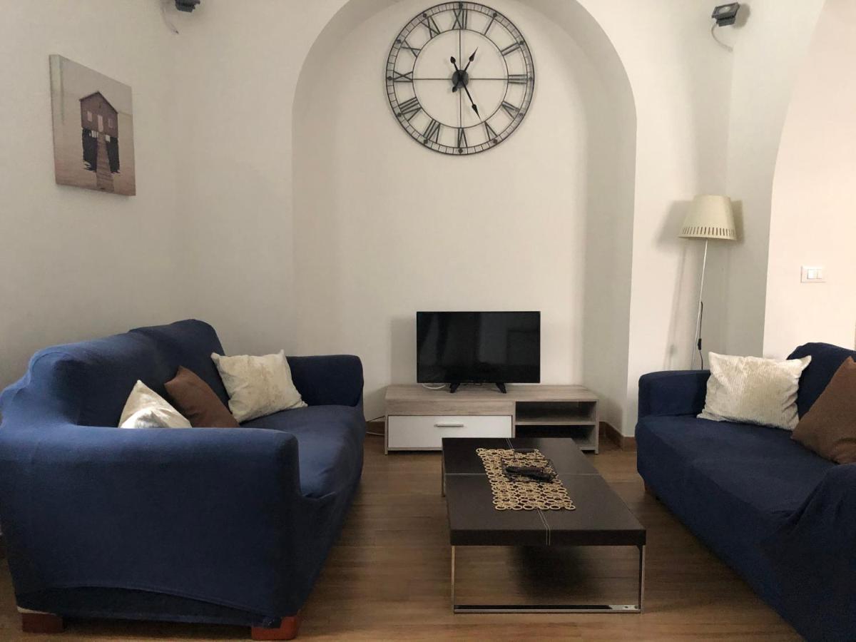 Elle'S House Apartment Savona Ngoại thất bức ảnh